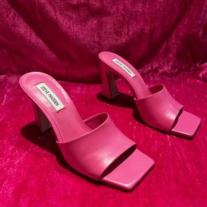 NWT STEVE MADDEN
Fairfax Pink
Leather Square Toe
Mules Hi Heels